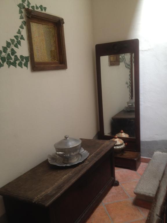 Bed and Breakfast Labarchettaok Кастельнуово-ді-Гарфаньяна Екстер'єр фото